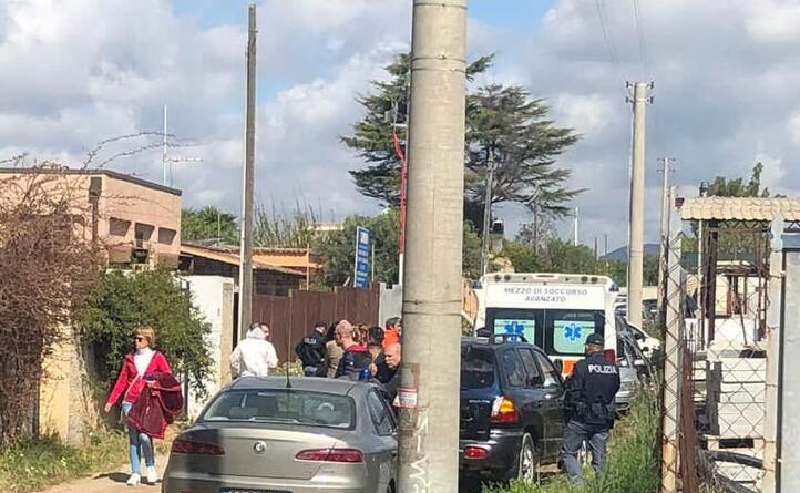 l uomo ha sparato alla moglie poi si tolto la vita