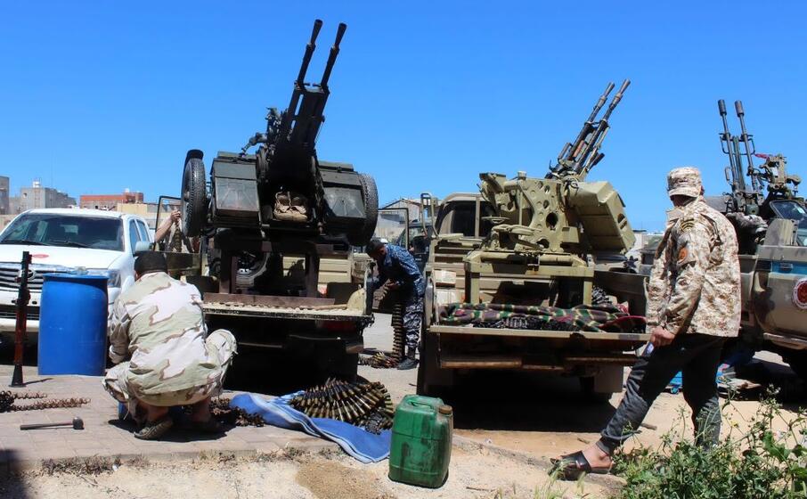 da giorni il paese in piena guerra civile