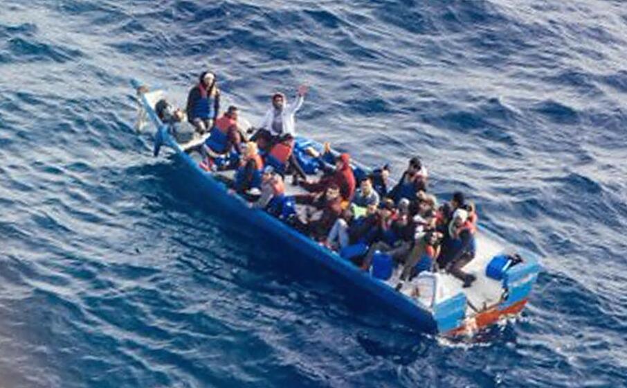 la guerra preoccupa salvini perch potrebbero tornare ad aumentare le partenze dei migranti (ansa)