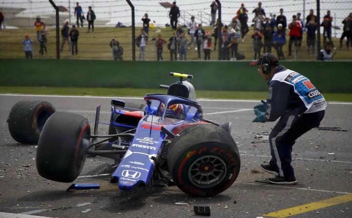 l incidente al pilota alexander albon al gran premio della cina (ansa)