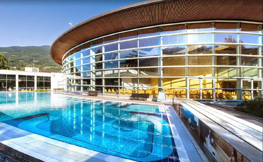 una delle piscine di acquarena (foto google maps)
