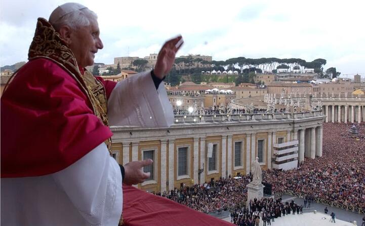 accaddeoggi il 19 aprile del 2005 joseph ratzinger diventa papa con il nome di benedetto xvi (ansa)