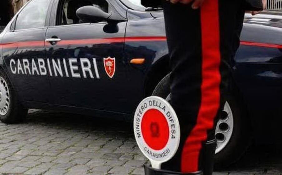 (foto carabinieri)