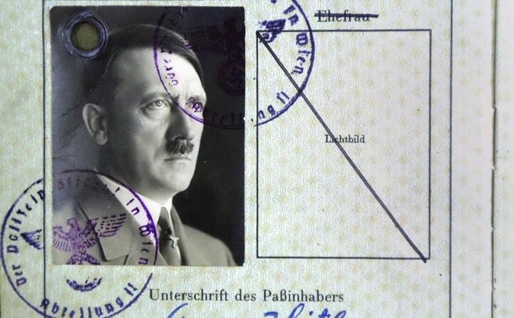 il passaporto (ansa)
