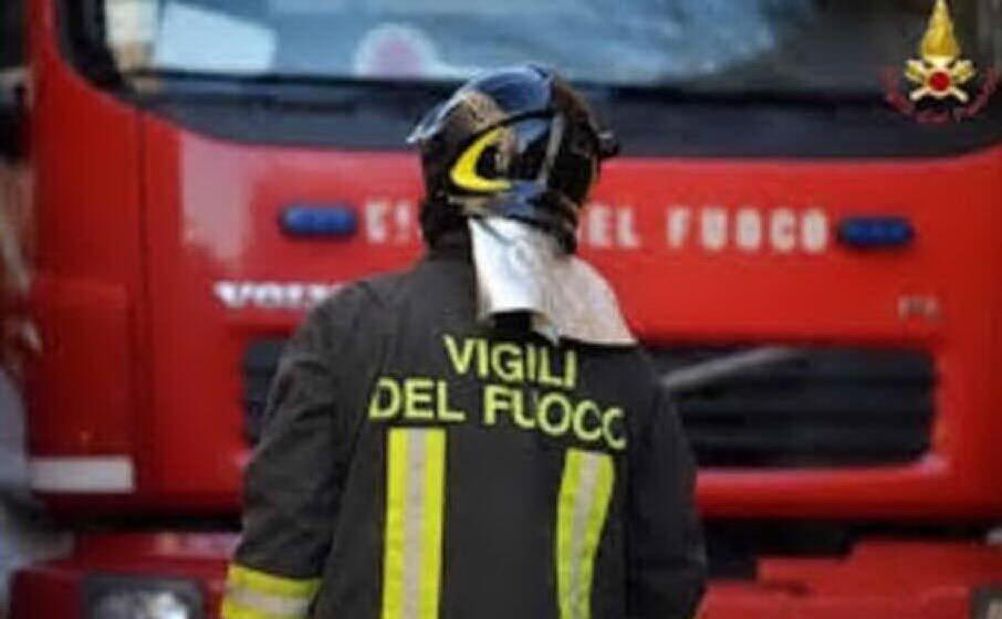 (foto vigili del fuoco)