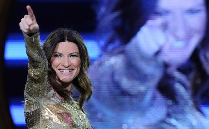 accaddeoggi tanti auguri a laura pausini