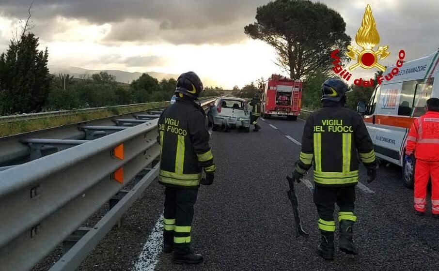 l incidente (foto vigili del fuoco)