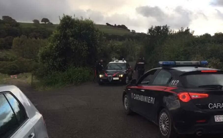 gli investigatori sul posto (foto l unione sarda sanna)