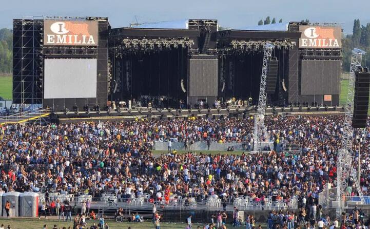 il concertone italia loves emilia per sostenere i terremotati (tutte le foto sono ansa)