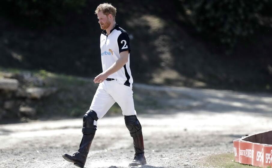 ha indossato la maglia numero due siglando i punti decisivi