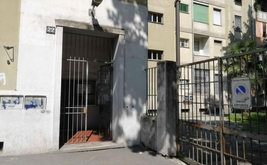 l esterno della casa dove avvenuto il delitto (ansa)