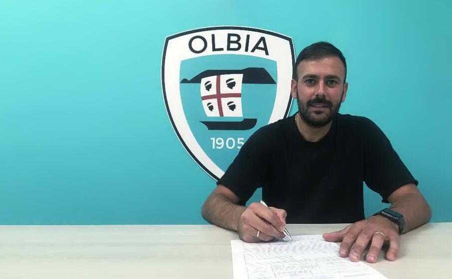 luca la rosa firma con l olbia (l unione sarda giagnoni)