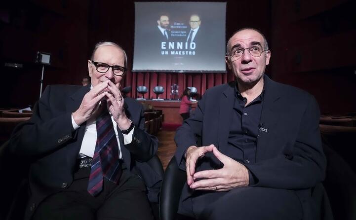 con ennio morricone alla presentazione del libro ennio un maestro