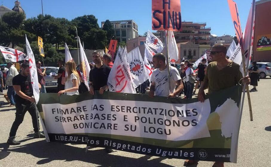 uno degli striscioni