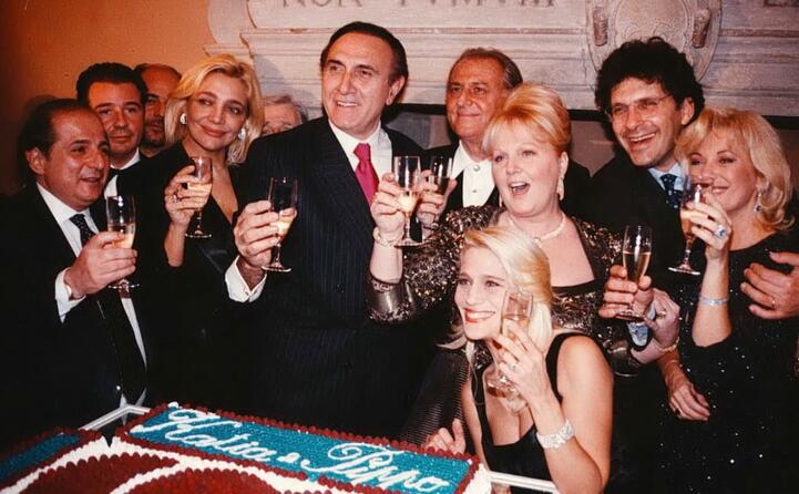 i due festeggiano dieci anni di matrimonio