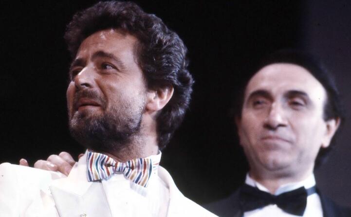 un giovane baudo e un giovane beppe grillo