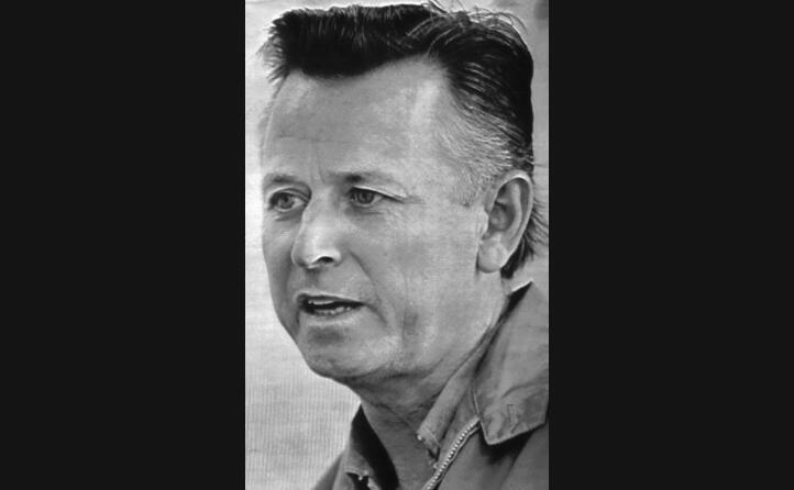si chiama james earl ray ha 40 anni