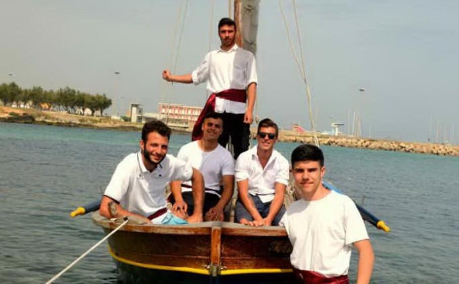 i trionfatori della 13esima regata (foto l unione sarda pala)