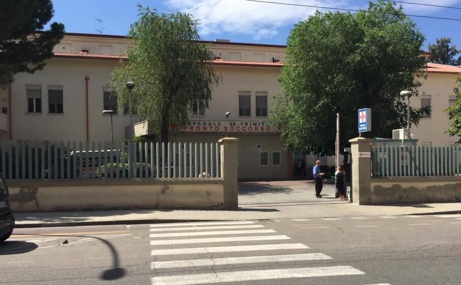 il pronto soccorso del santissima trinit (archivio l unione sarda)