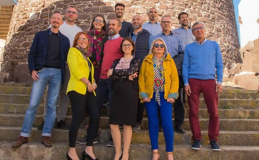 claudia mura con la sua squadra (da facebook)