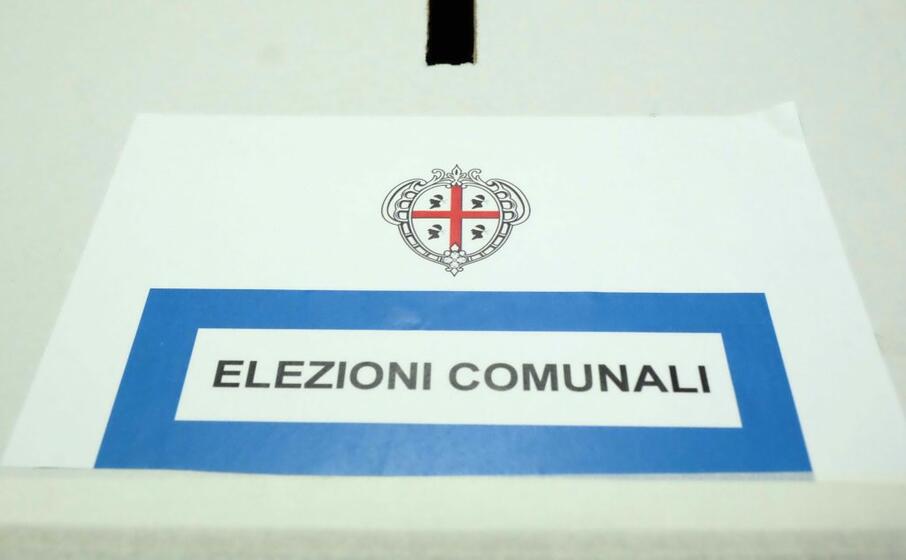 (foto l unione sarda ungari)