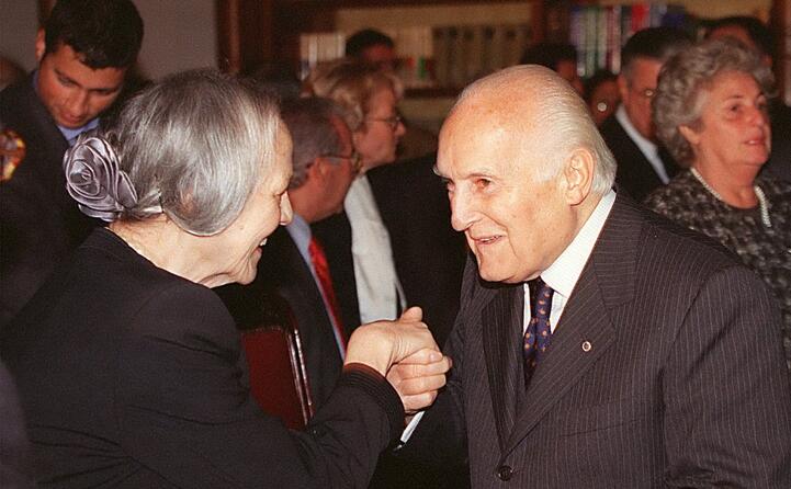 insieme a un altro presidente della repubblica oscar luigi scalfaro