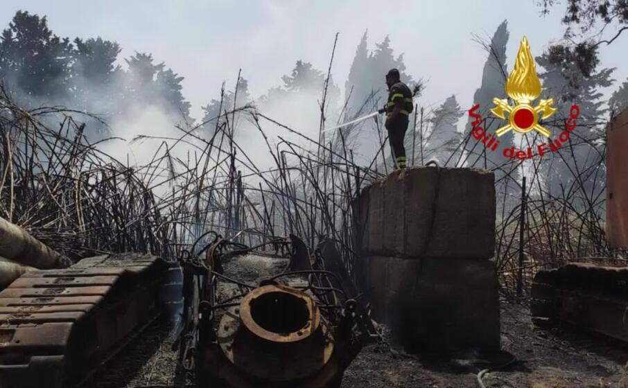 i vigili del fuoco in azione
