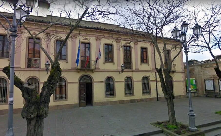 il municipio di laconi (l unione sarda pintori)