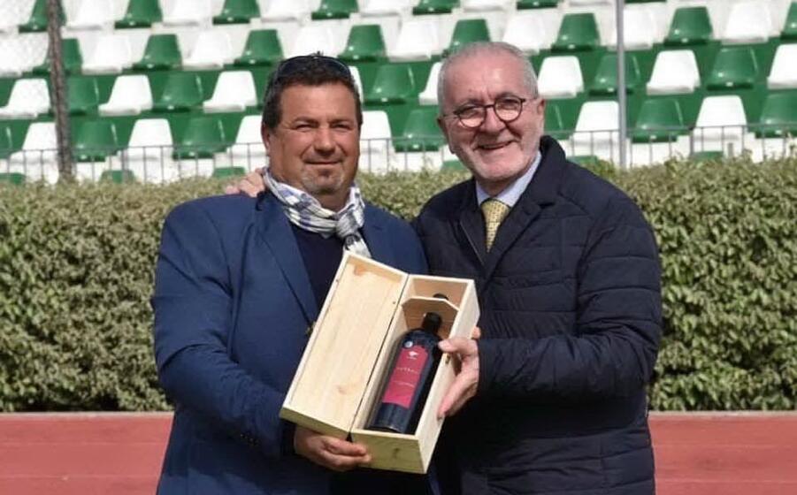 fiorini col presidente della lega pro ghirelli (foto l unione sarda giagnoni)