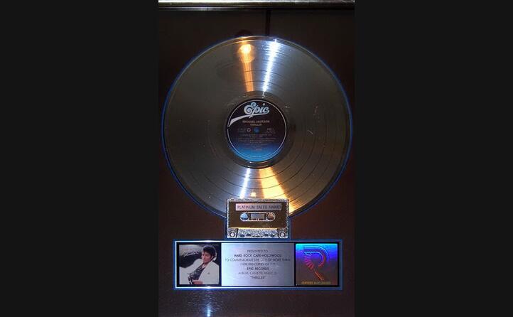 il primo disco di platino vinto da thriller negli usa