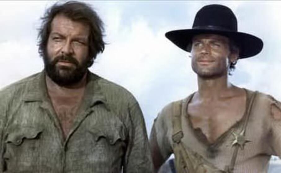 la sua carriera va di pari passo con quella del collega terence hill