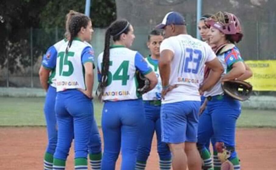 la nuoro softball (foto tiziana spina)