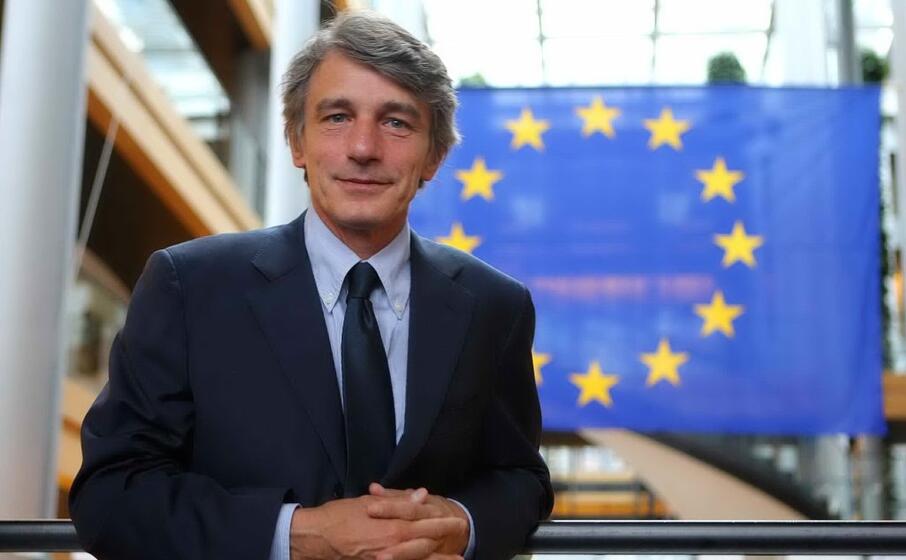 laureato in scienze politiche (archivio l unione sarda)