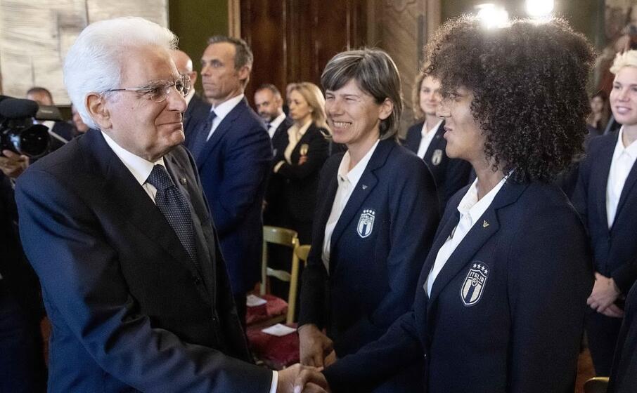 sergio mattarella celebra l italia femminile
