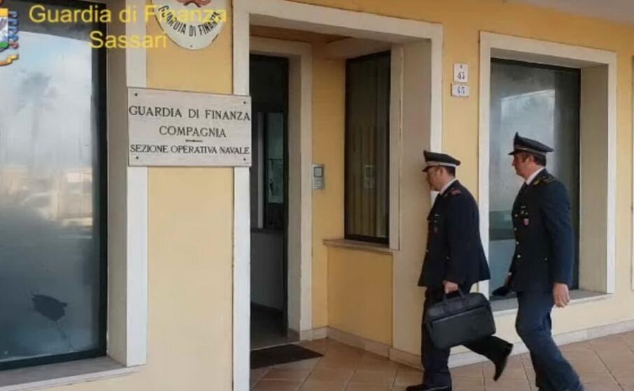 (foto guardia di finanza)