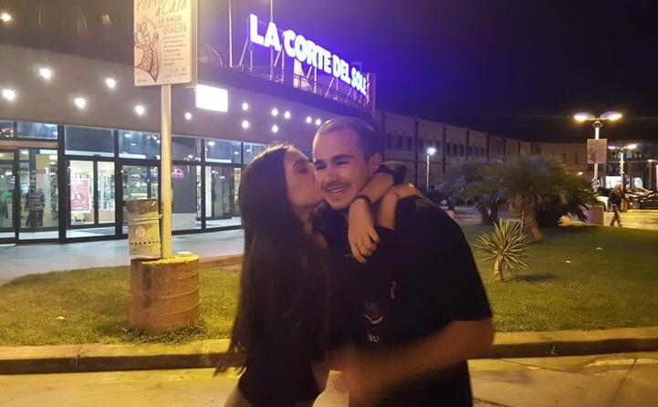 amore tra fratello e sorella nicola e roberta vaccargiu (foto inviata da mamma manuela)