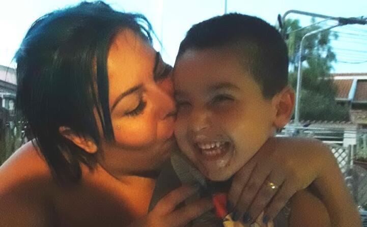 mamma anna con il suo ale (foto inviata da michele pusceddu da villaspeciosa)