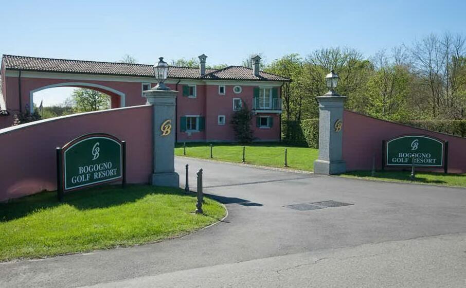 il club in cui morto il giovane (foto bogogno golf club)