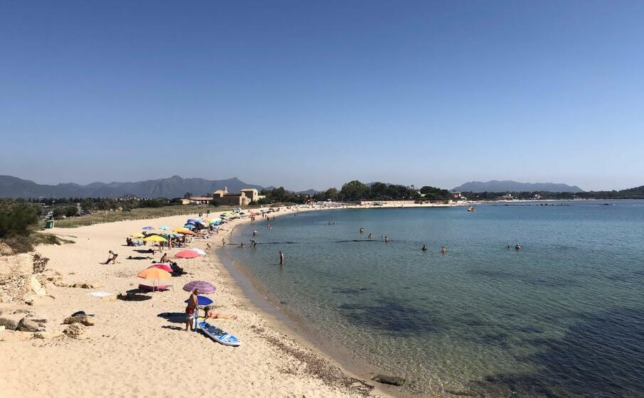 la spiaggia di nora (foto l unione sarda murgana)