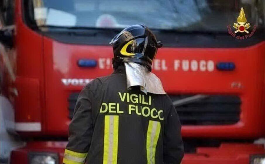 (foto vigili del fuoco)