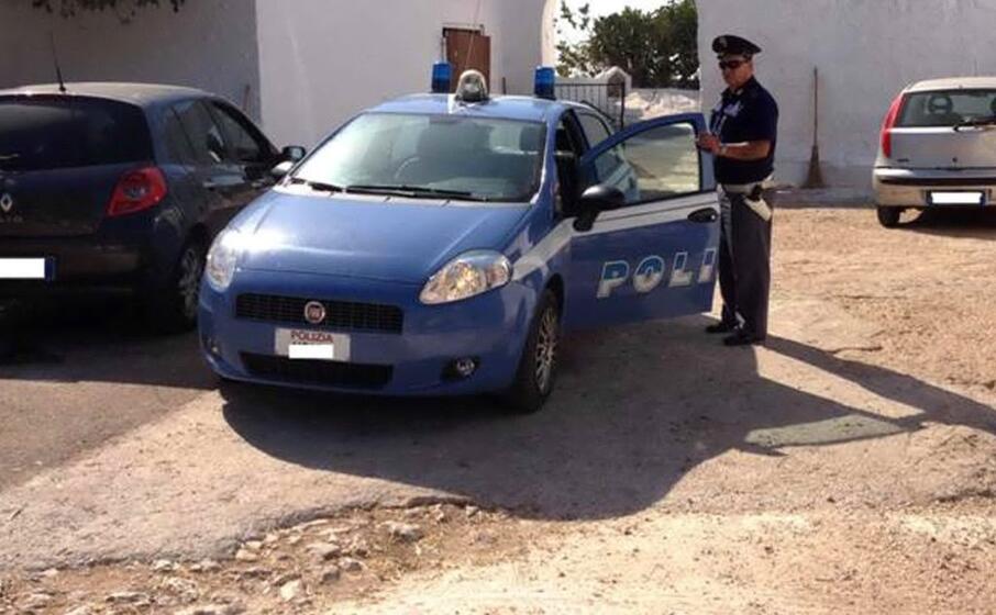 polizia (ansa)