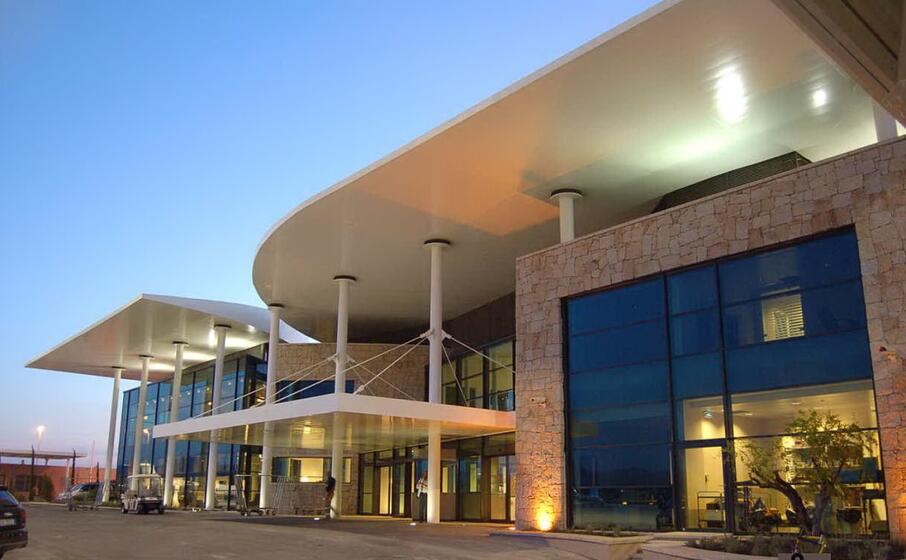 l aeroporto di olbia (wikipedia)