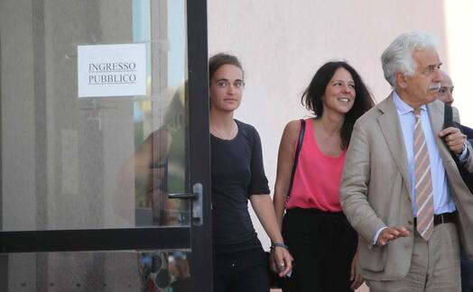 carola rackete e alessandro gamberini (ansa)