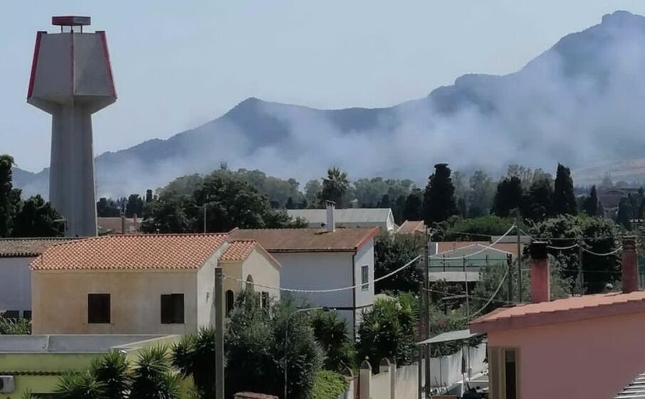 il fumo provocato dal fuoco (l unione sarda murgana)