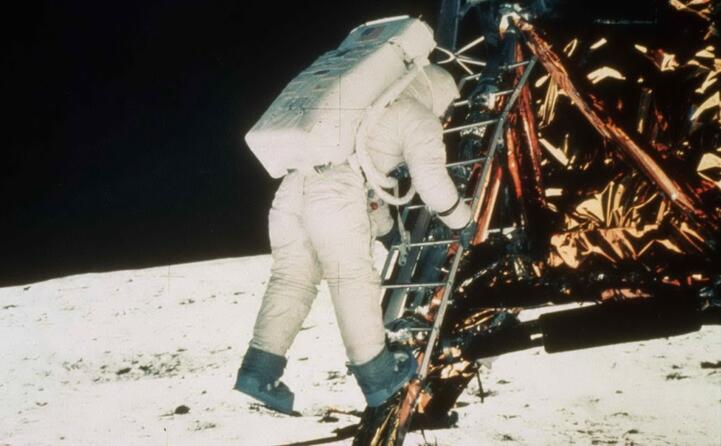 accaddeoggi 20 luglio 1969 lo sbarco sulla luna