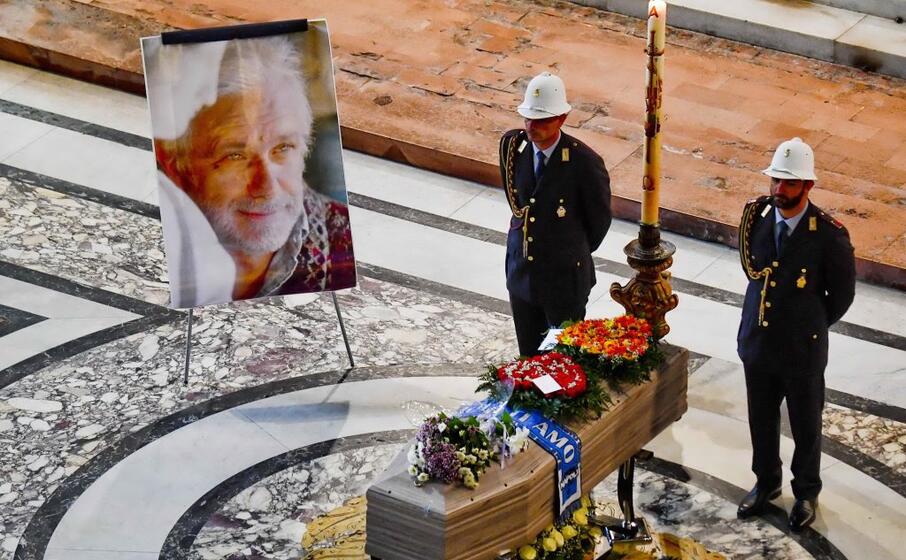 de crescenzo morto all et di 90 anni