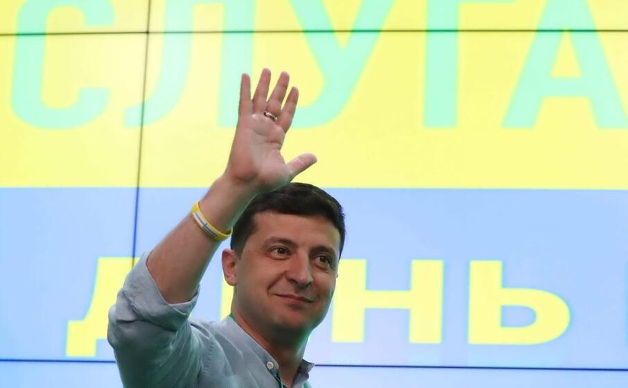 il presidente ucraino zelensky (ansa)