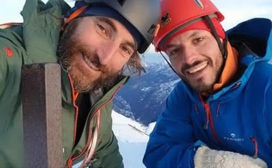 francesco cassardo a destra e cala cimenti (foto facebook)