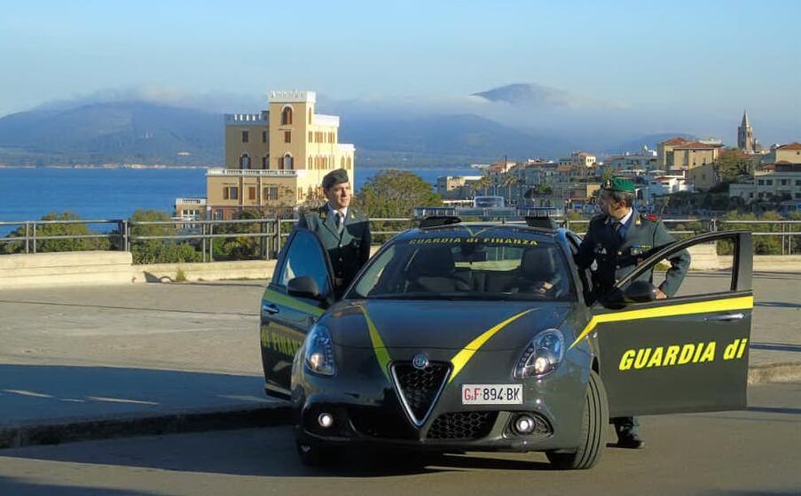 (foto guardia di finanza)