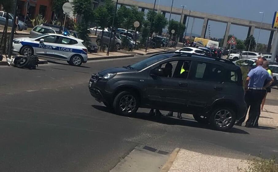 l incidente in via roma (foto andrea scano)